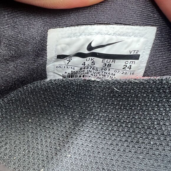 Nike LunarEpic Low Flyknit Women's Size 7‎ Oreo Black Running Shoes Sneakers - Picture 9 of 9